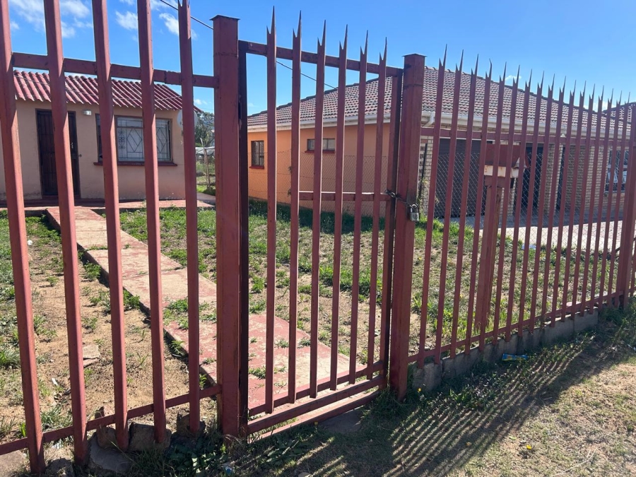 2 Bedroom Property for Sale in Ezibeleni Eastern Cape